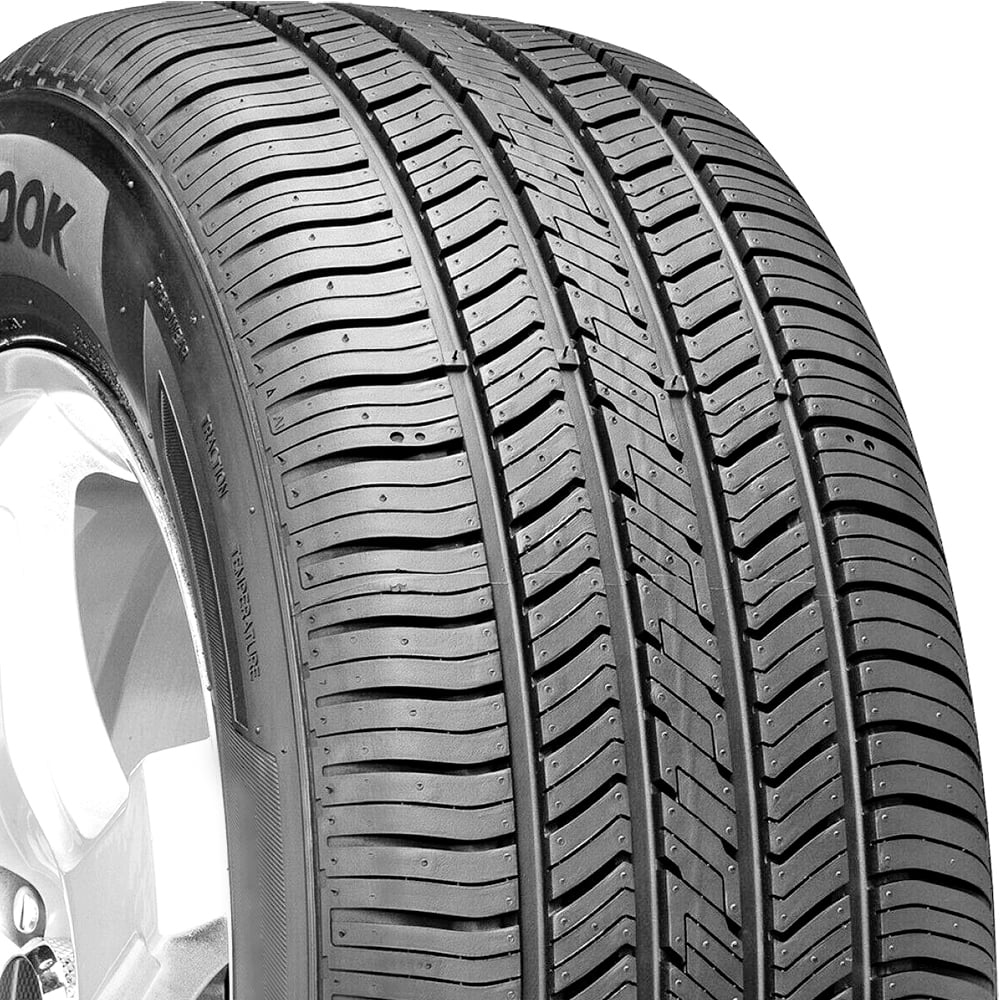 Set of 4 215/60R16 95H All Season Tires C700