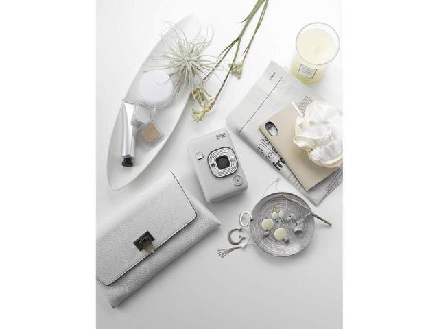 White Hybrid Instant Camera I651