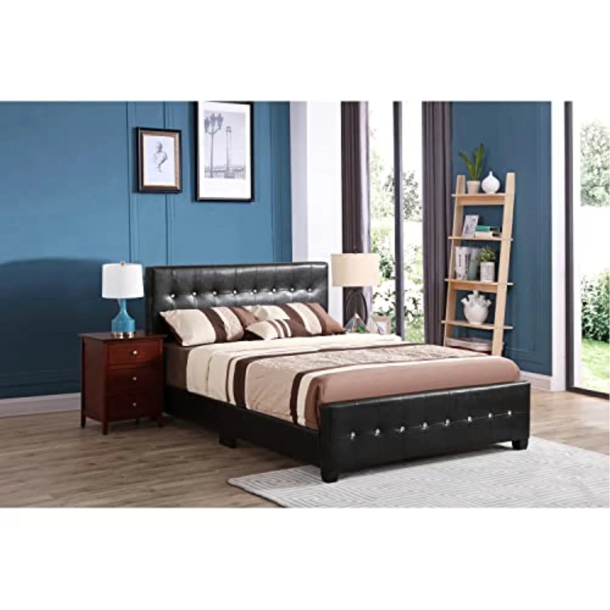 Black Faux Leather Upholstered Queen Bed Z753