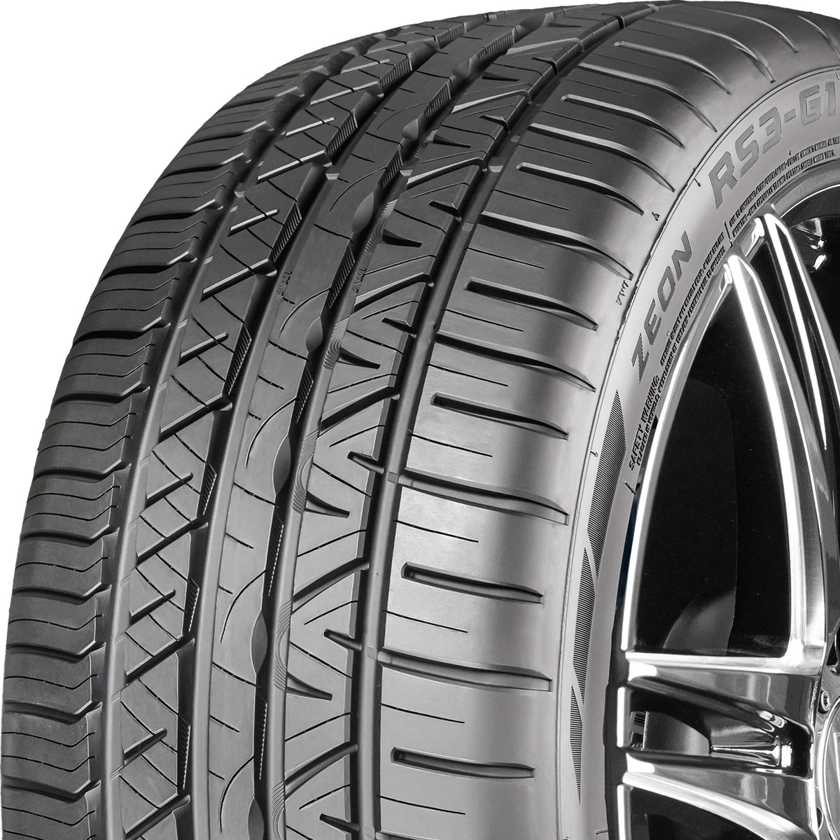 Set of 4 225/40R18 92Y XL High Performance Tires W909803