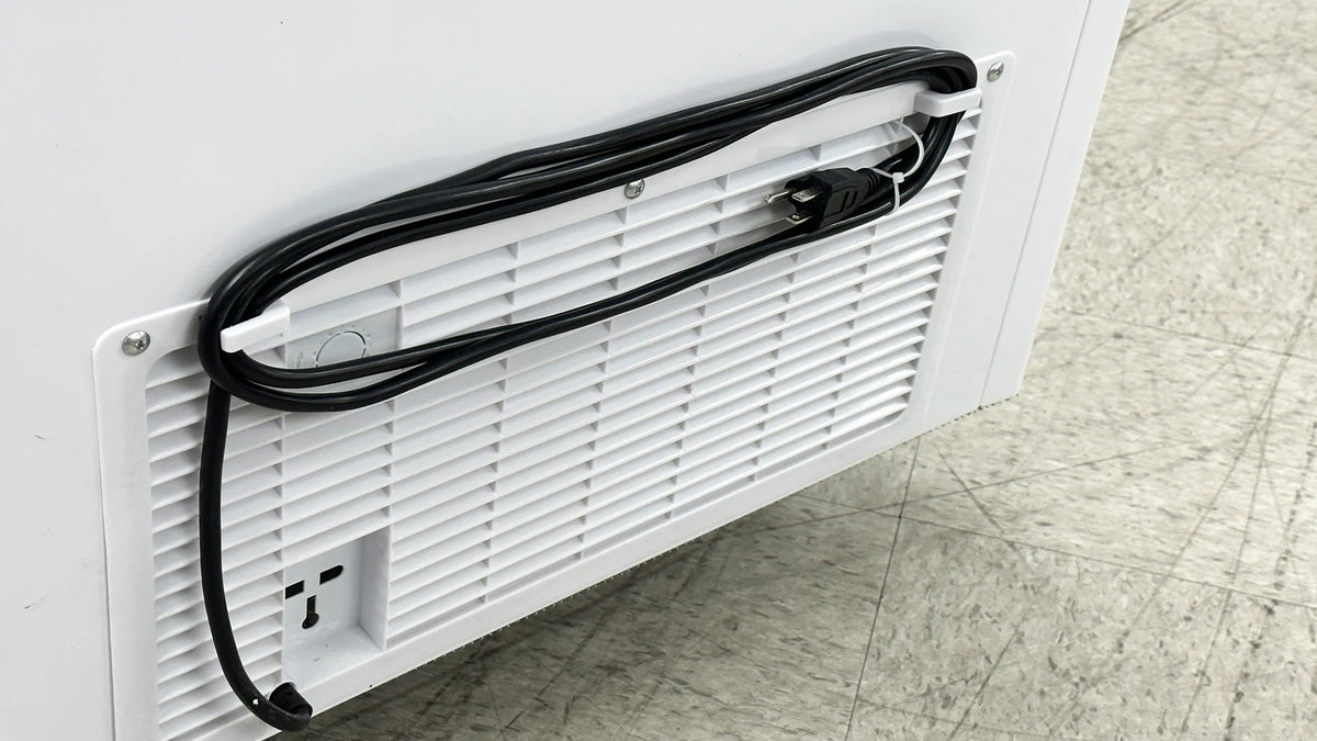 White 18 Cu.ft. Chest Freezer V36969